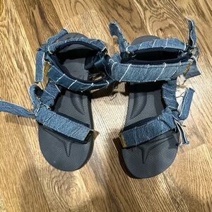 Suicoke woman’s Blue Denim Sandals